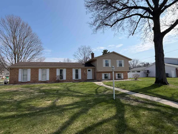 $350,000 | 1834 Crabtree Lane, Elkhart, IN 46514