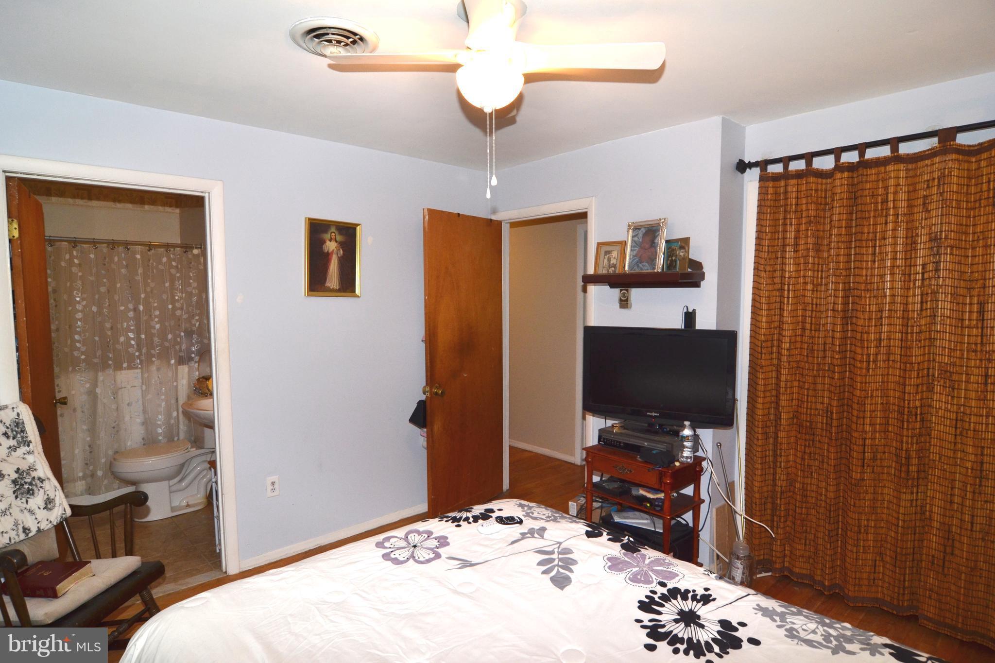 17511 Horsehead Road Brandywine, MD 20613 - Photo 17 of 25 Bedroom (Master)