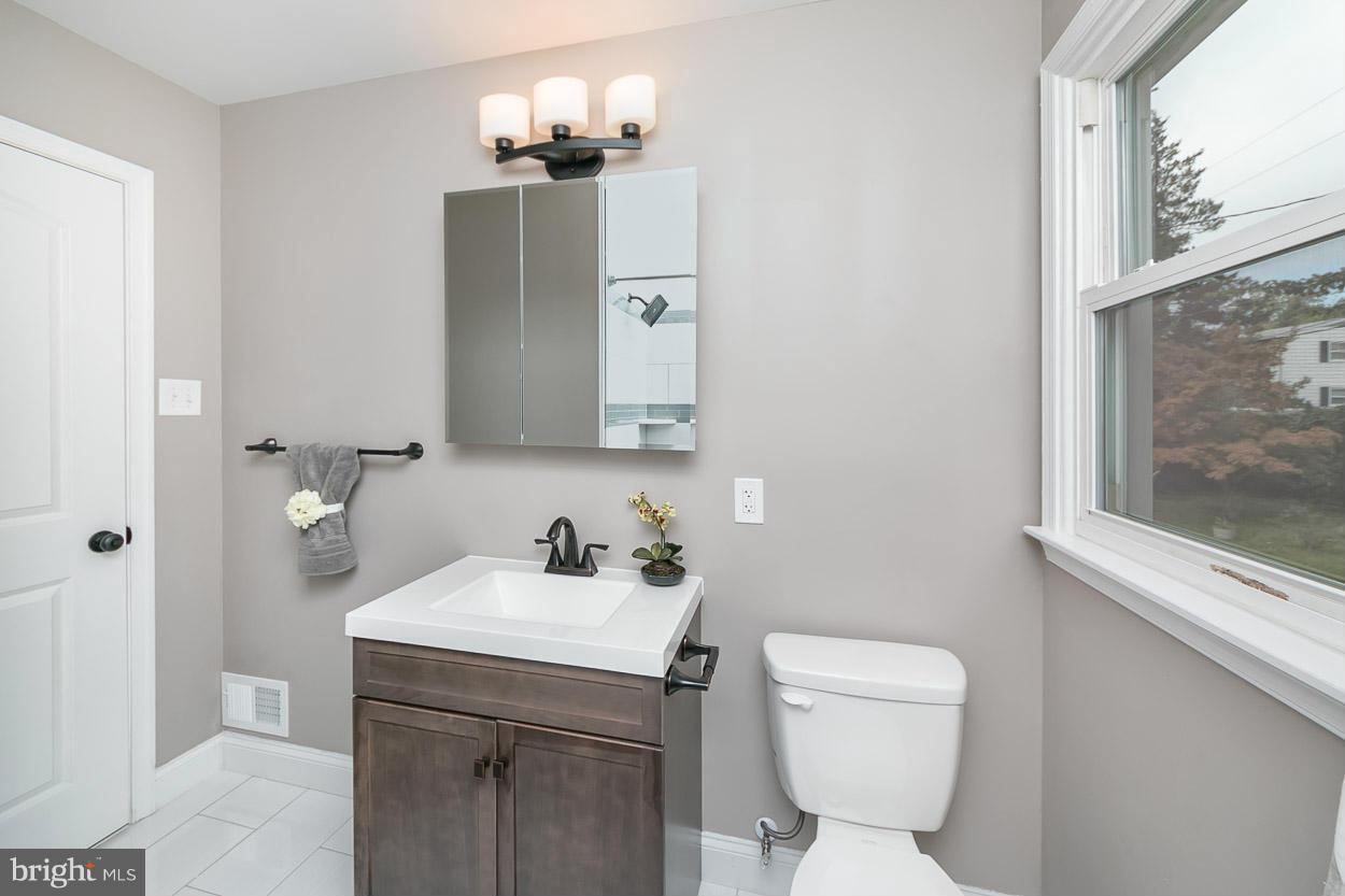 7904 Subet Road Windsor Mill, MD 21244 - Photo 21 of 27 Bath