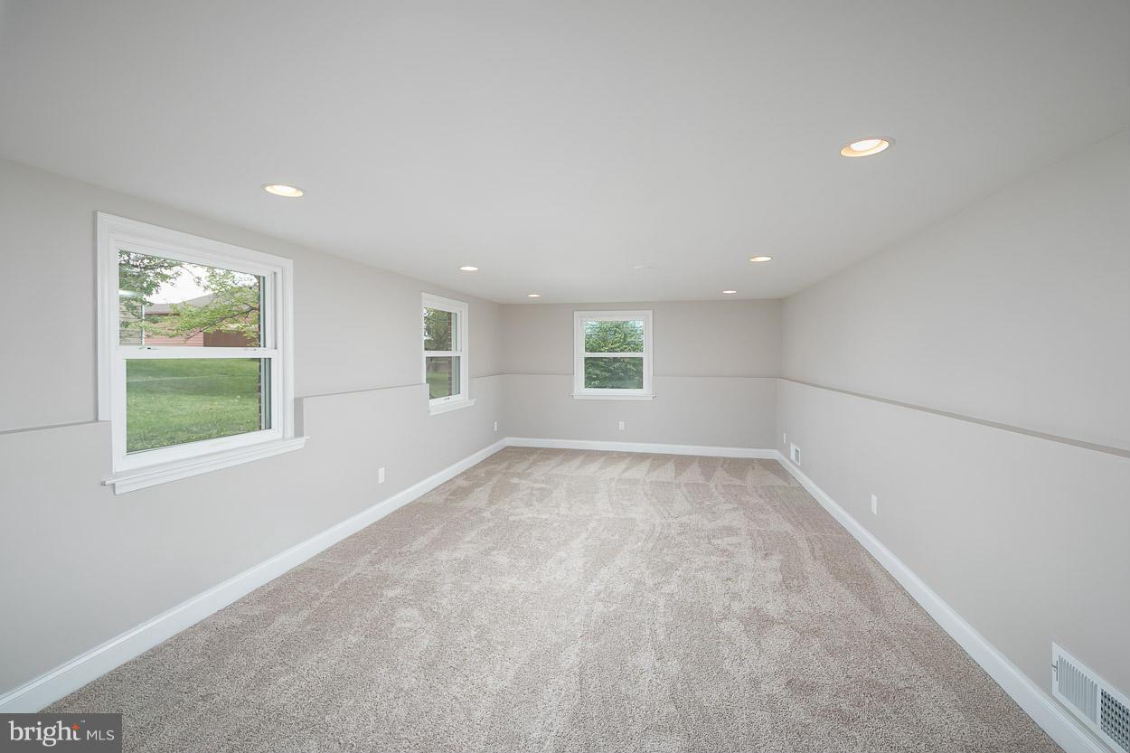 7904 Subet Road Windsor Mill, MD 21244 - Photo 23 of 27 Family Room