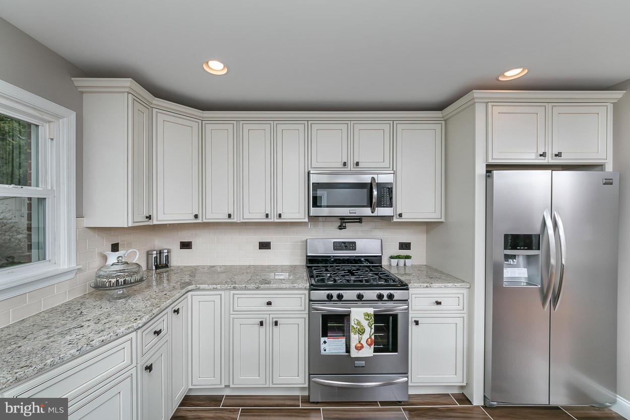7904 Subet Road Windsor Mill, MD 21244 - Photo 6 of 27 Kitchen