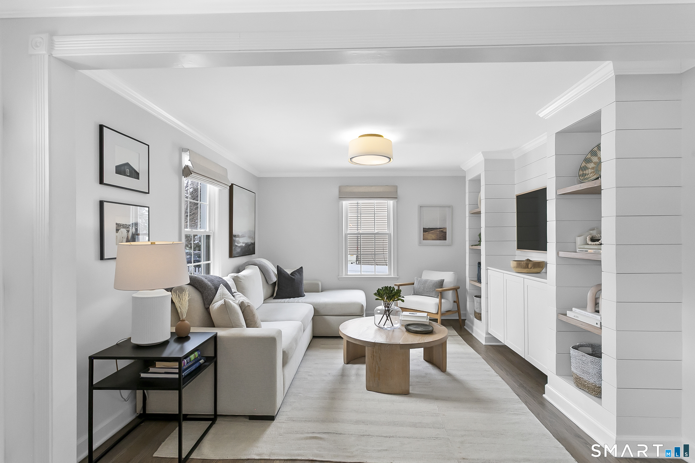 121 Alden Street Fairfield, CT 06824 - Photo 6 of 29 a living room with furniture