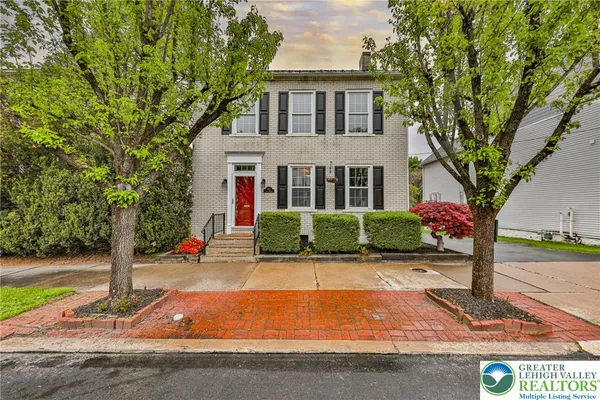 $450,000 | 167 South Broad Street, Nazareth, PA 18064