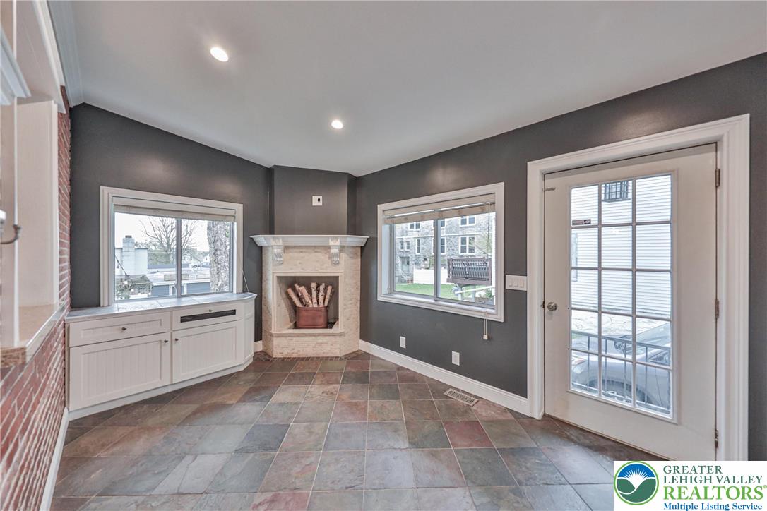 167 South Broad Street Nazareth, PA 18064 - Photo 13 of 40