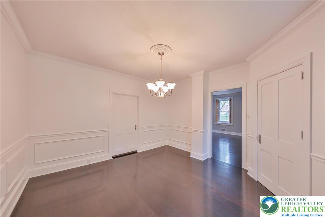167 South Broad Street Nazareth, PA 18064 - Photo 5 of 40