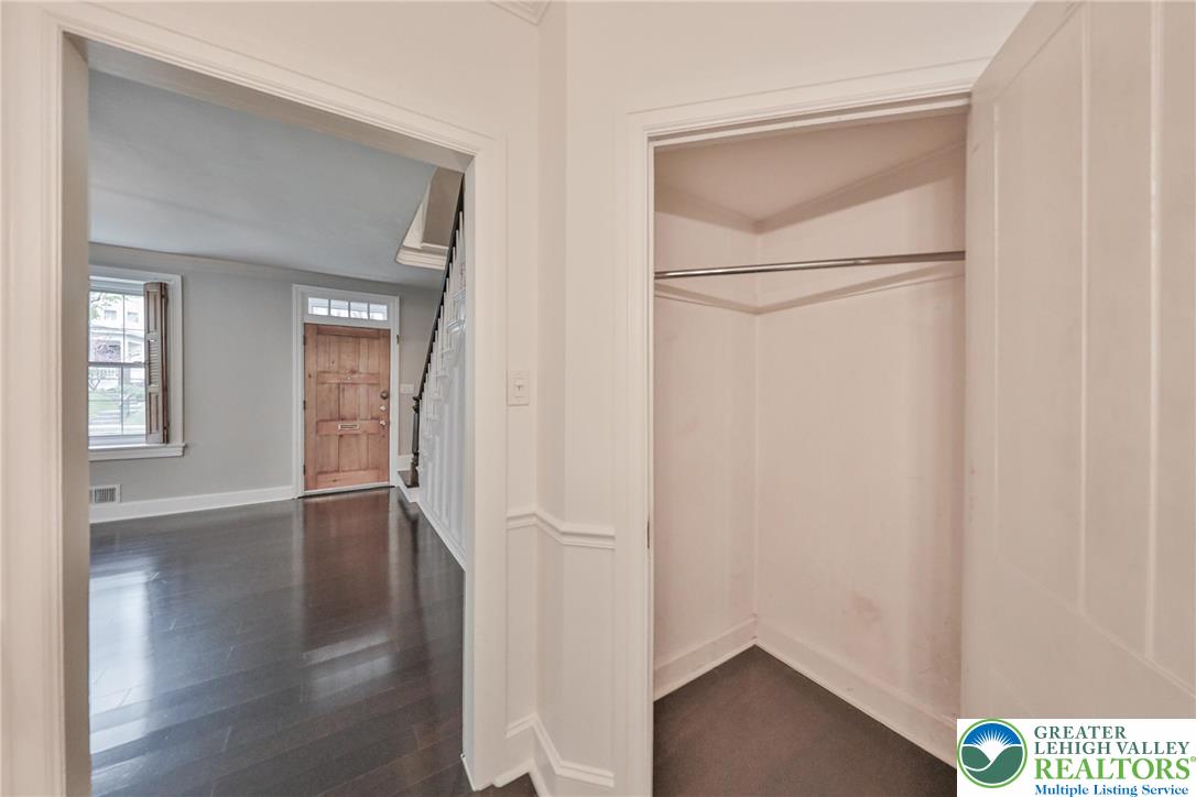 167 South Broad Street Nazareth, PA 18064 - Photo 8 of 40