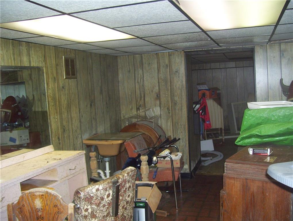 105 Center Avenue Mount Pleasant, PA 15666 - Photo 15 of 17