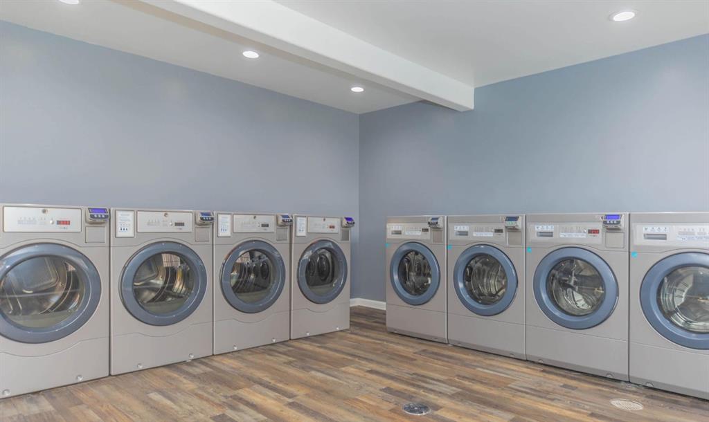 801 South Allen-Genoa Road, Unit 112 South Houston, TX 77587 - Photo 16 of 18 $199 1st Month Rent ( With Approved Credit)