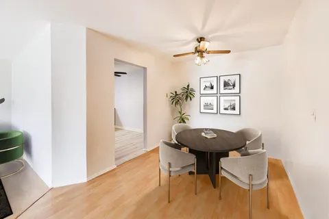 $225,000 | 1425 Sandpebble Drive, Unit 104, Wheeling, IL 60090