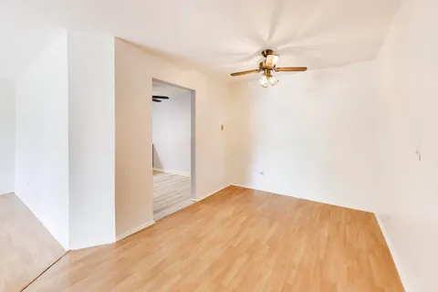 $225,000 | 1425 Sandpebble Drive, Unit 104, Wheeling, IL 60090
