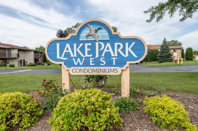 $187,900 | W169N11452 Biscayne Drive, Unit 14, Germantown, WI 53022