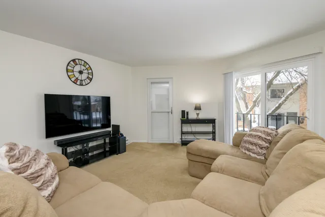 $187,900 | W169N11452 Biscayne Drive, Unit 14, Germantown, WI 53022