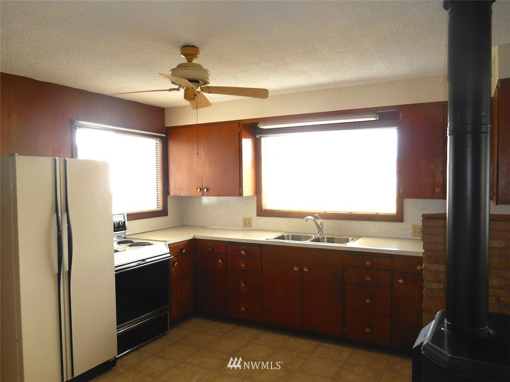 116 H Street Cosmopolis, WA 98537 - Photo 13 of 18 Gallery Image 13