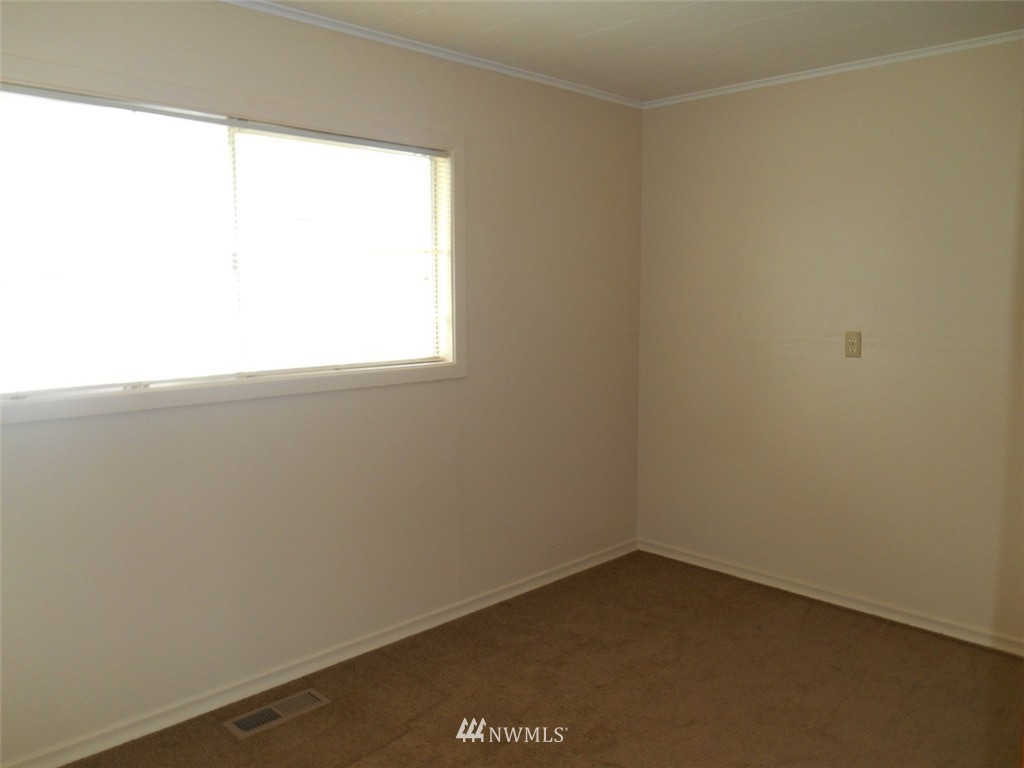 116 H Street Cosmopolis, WA 98537 - Photo 16 of 18 Gallery Image 16