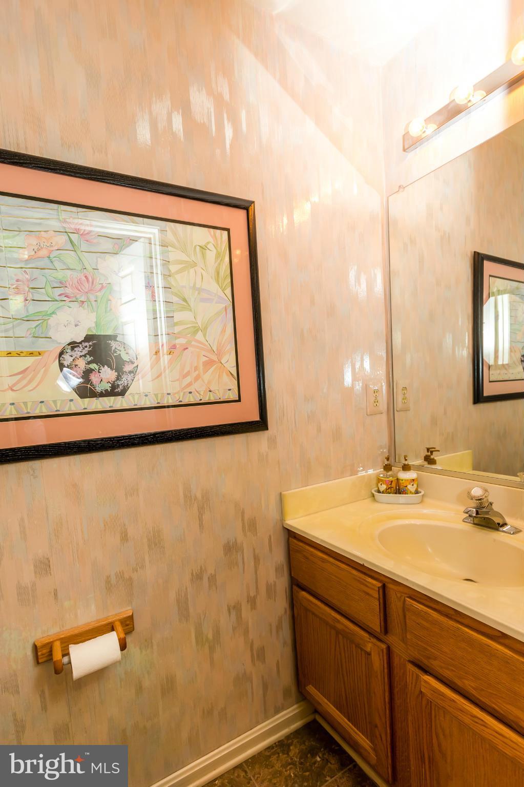 5117 Columbia Road, Unit 1427 Columbia, MD 21044 - Photo 22 of 30 One of two half baths