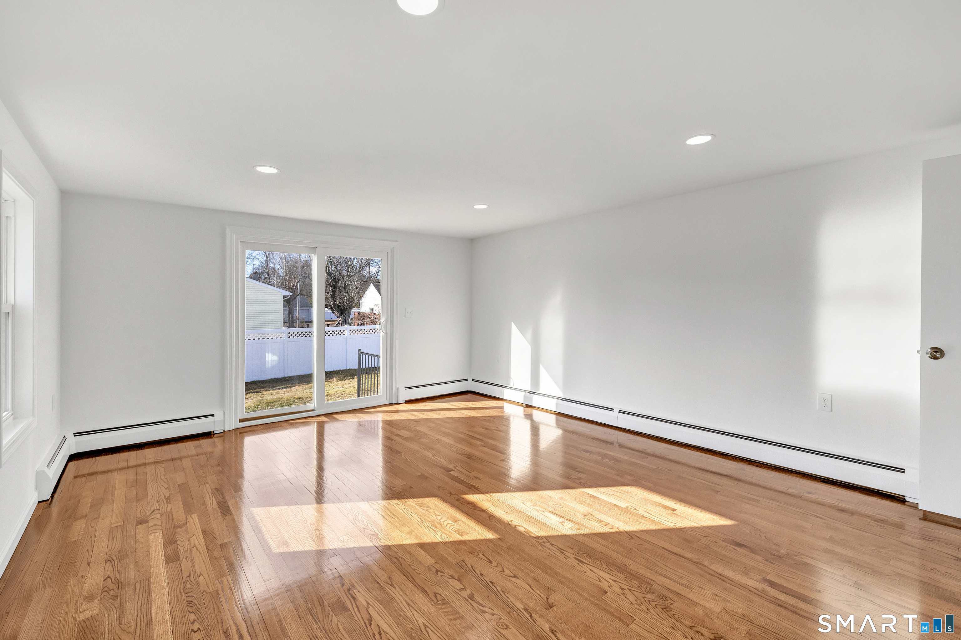 140 Shawmut Avenue North Haven, CT 06473 - Photo 18 of 39 Plenty of room for all of your furniture!