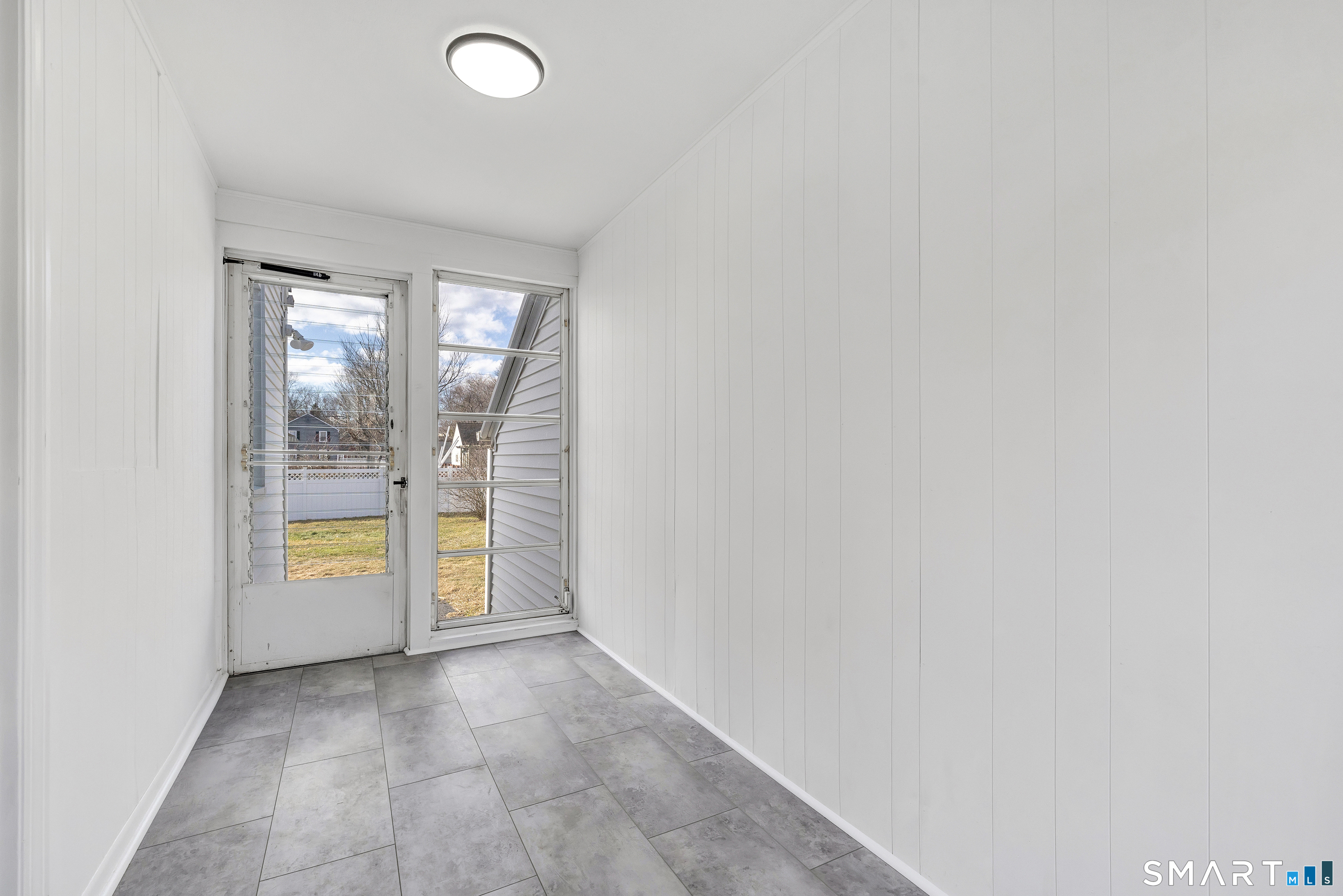 140 Shawmut Avenue North Haven, CT 06473 - Photo 32 of 39