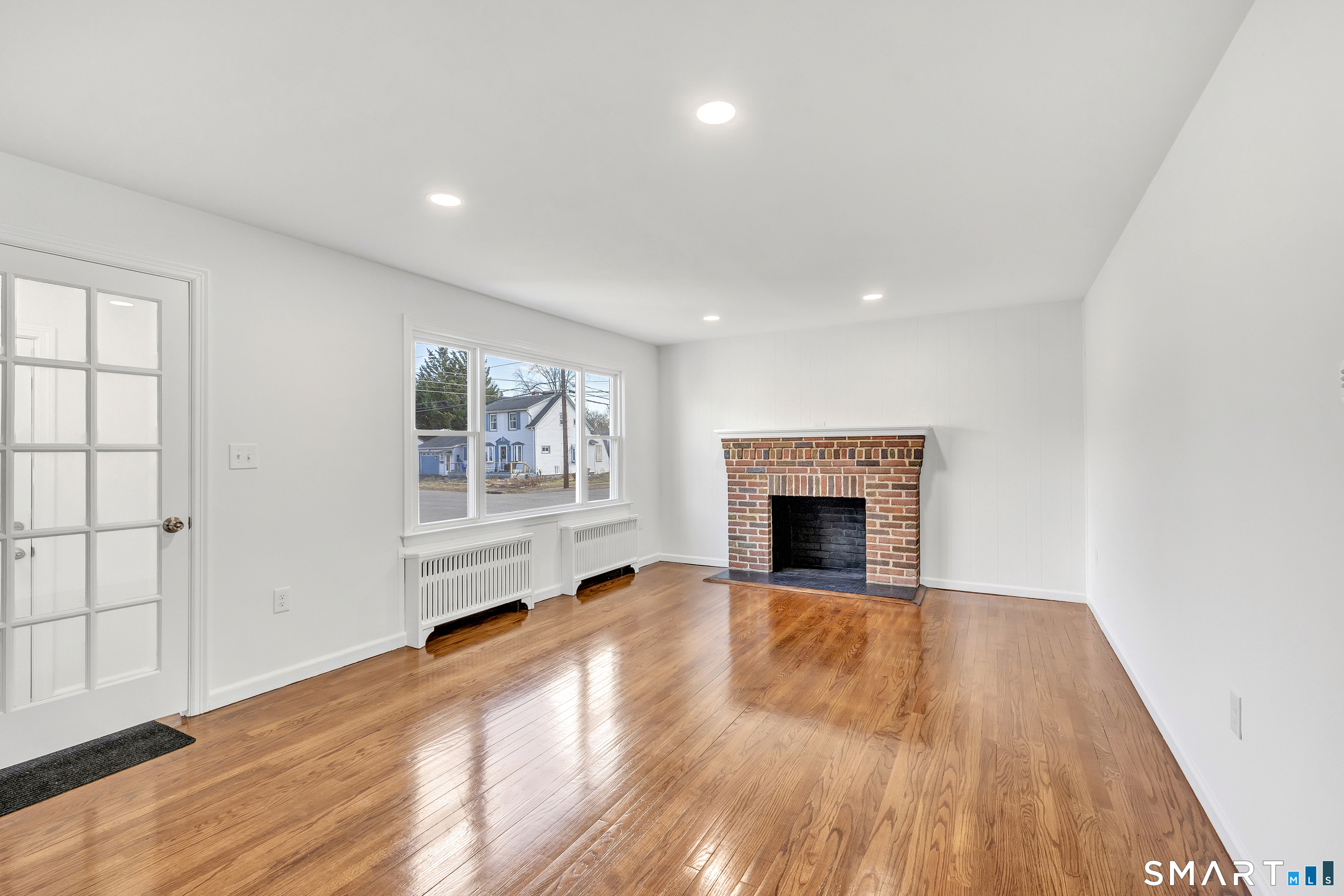 140 Shawmut Avenue North Haven, CT 06473 - Photo 5 of 39