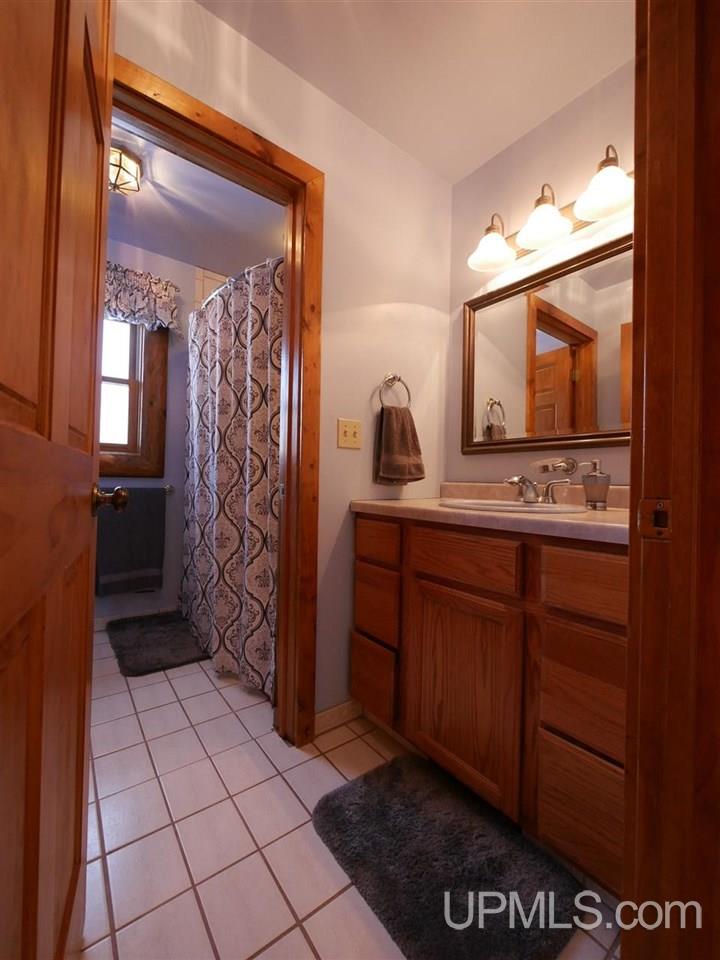 21145 Rivendell Trail Houghton, MI 49931 - Photo 25 of 36