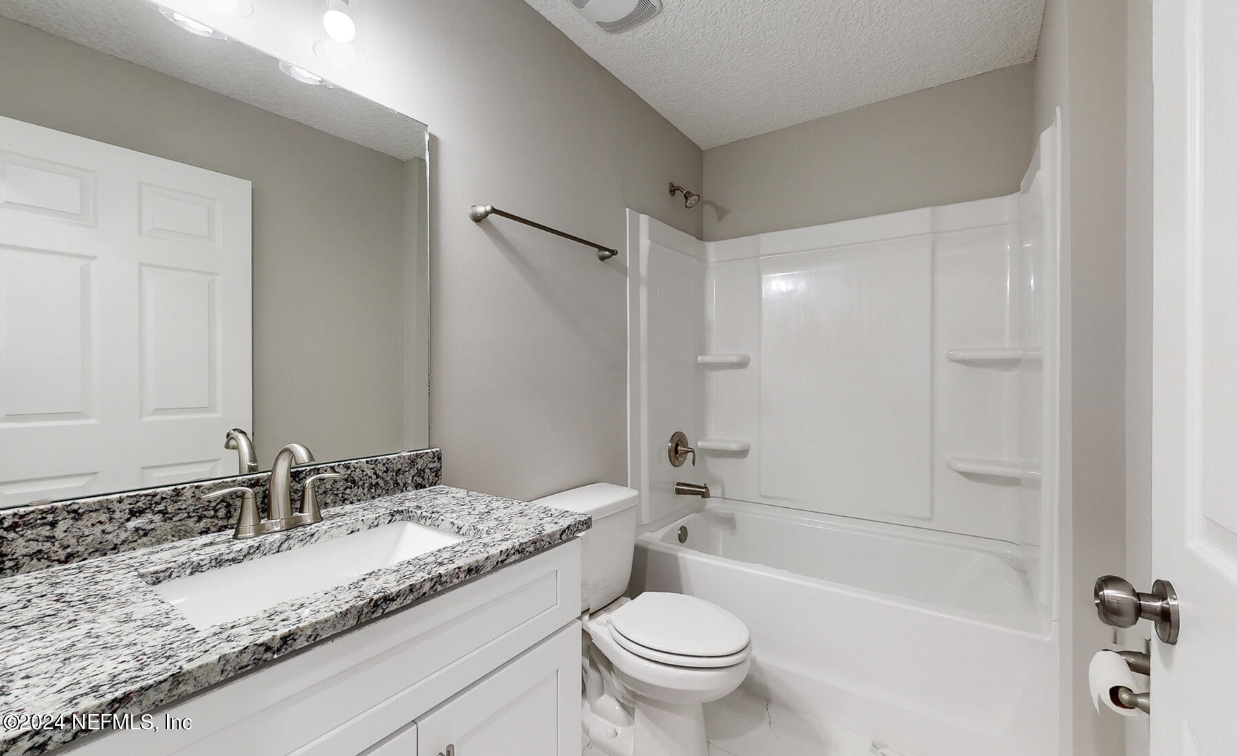 4722 Gadara Road Keystone Heights, FL 32656 - Photo 6 of 9 Guest Bath