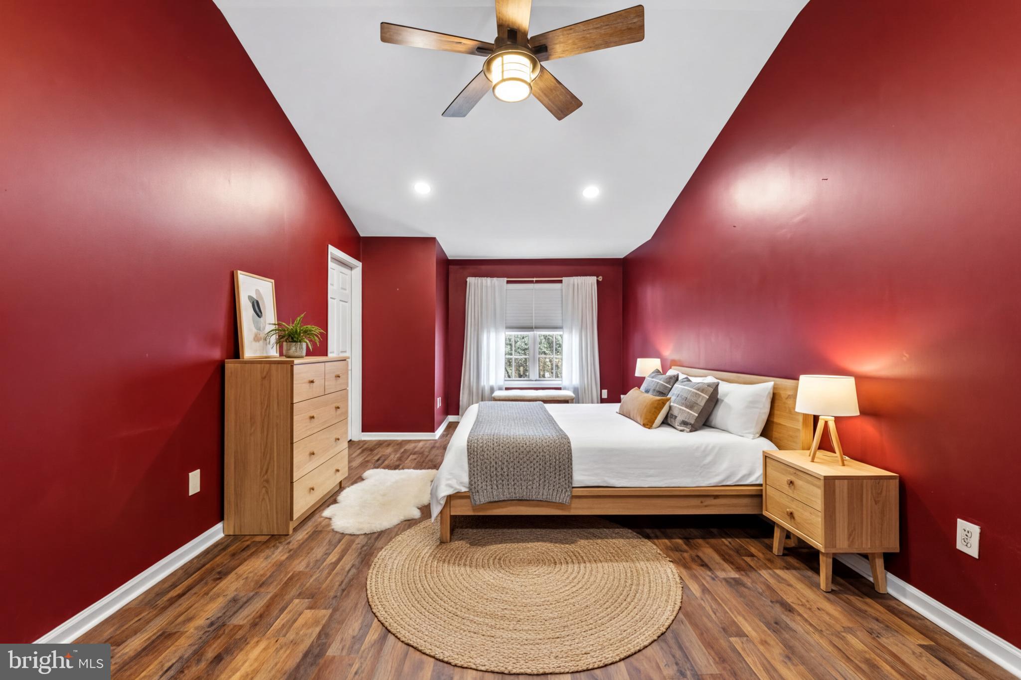 87 Windingbrook Road Bordentown, NJ 08505 - Photo 20 of 46 Primary BR virtually enhanced