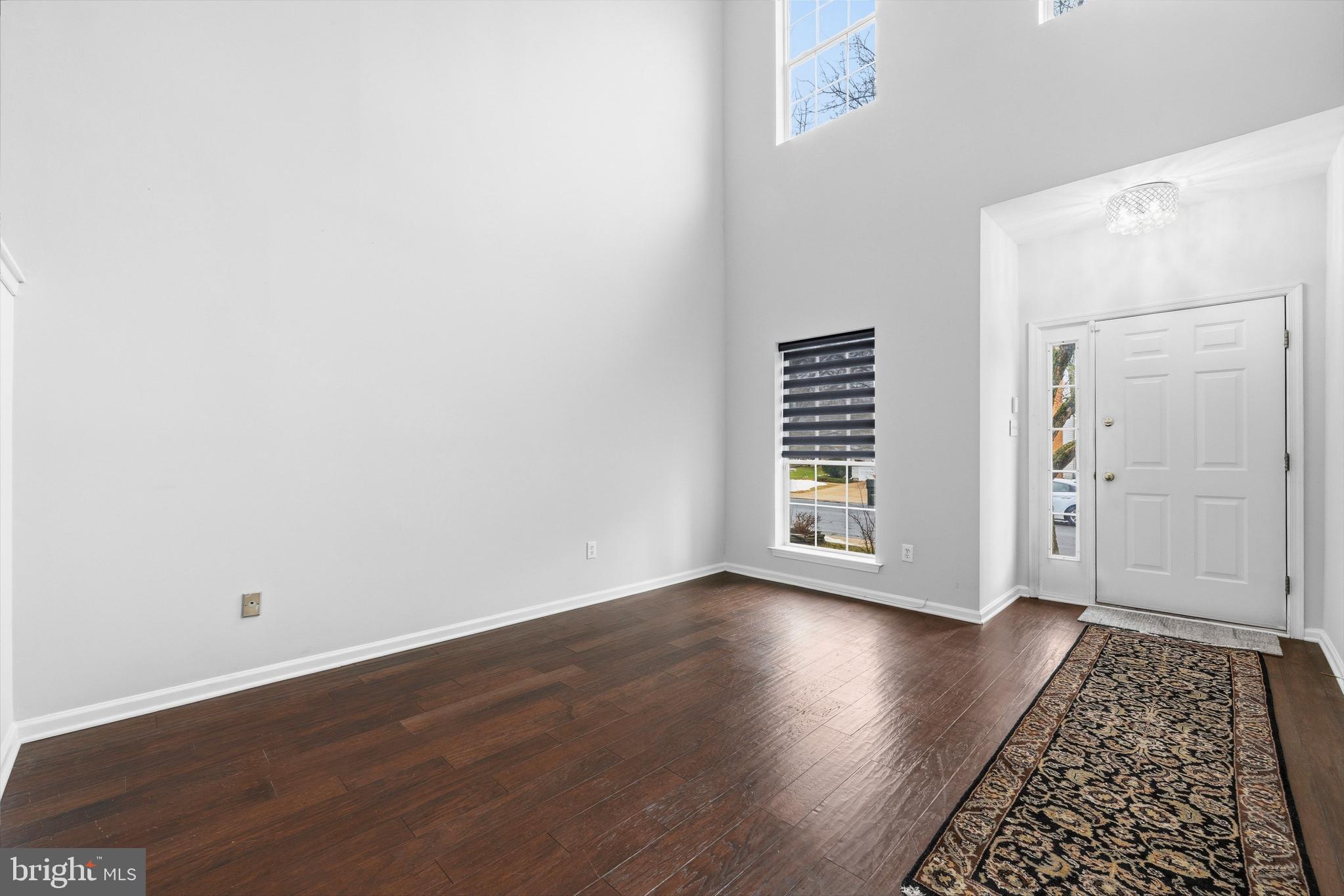 87 Windingbrook Road Bordentown, NJ 08505 - Photo 3 of 46 Living Room