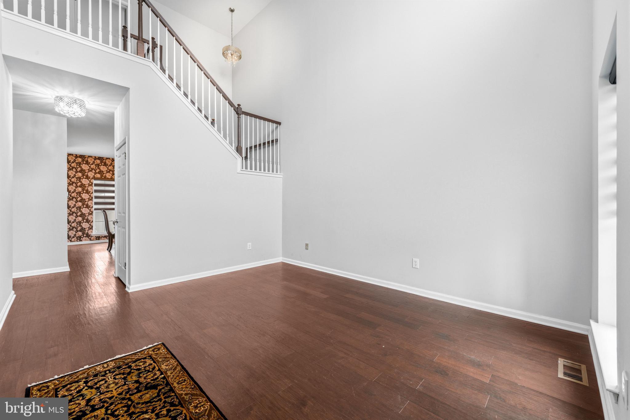 87 Windingbrook Road Bordentown, NJ 08505 - Photo 5 of 46 Living Room