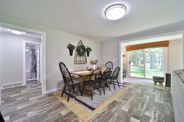 $649,900 | 10032 North Long Lake Road, Brainerd, MN 56401