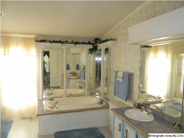 405 County Road 453 Clanton, AL 35046 - Photo 14 of 22