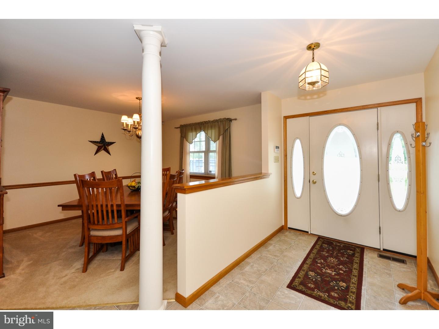976 Barretts Run Road Bridgeton, NJ 08302 - Photo 2 of 25 Foyer