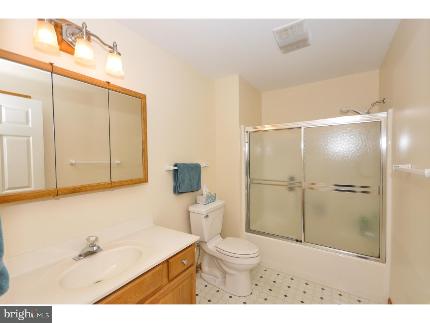 976 Barretts Run Road Bridgeton, NJ 08302 - Photo 13 of 25 Bathroom