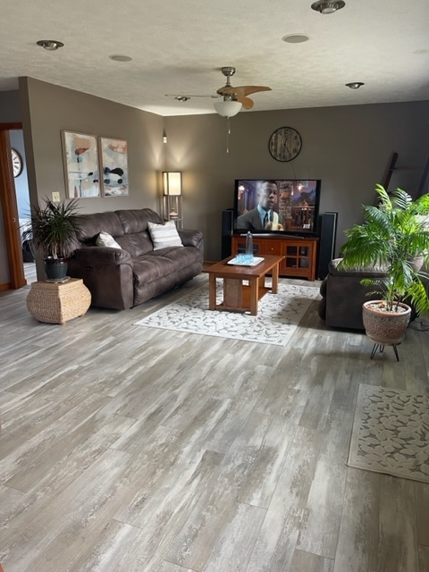 101 Eastman Road Chesterfield, IN 46017 - Photo 5 of 12