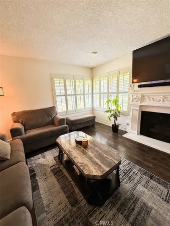 $560,000 | 26172 Rainbow Glen Drive, Newhall, CA 91321