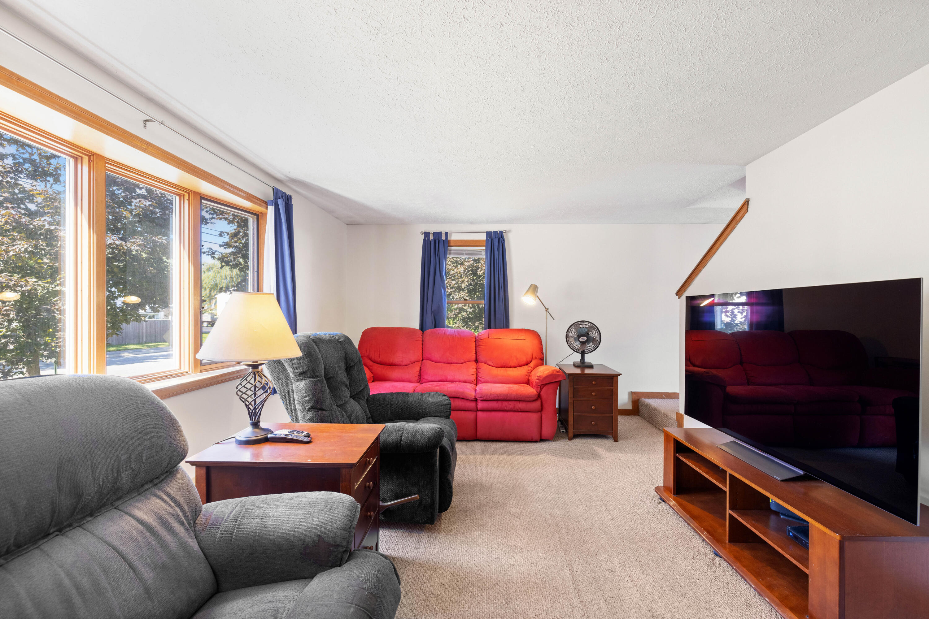 77 Maple Street, Unit 2 Saco, ME 04072 - Photo 15 of 31 Living room