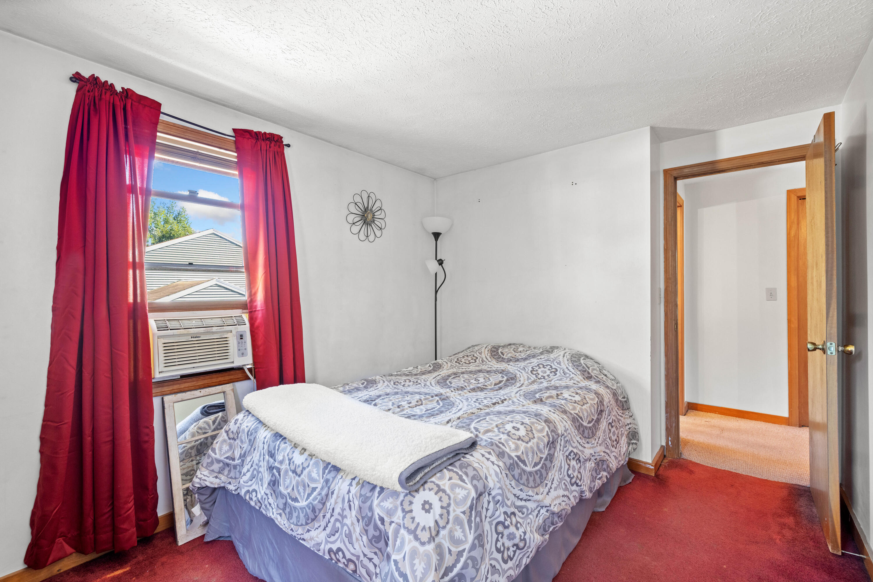 77 Maple Street, Unit 2 Saco, ME 04072 - Photo 26 of 31 Second bedroom