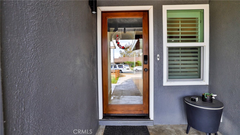 10068 Fox Street Riverside, CA 92503 - Photo 6 of 42 Gallery Image 6