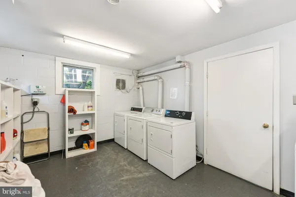 $2,700 | 220 North St Asaph Street, Unit A, Alexandria, VA 22314