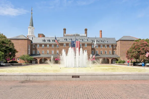 $2,700 | 220 North St Asaph Street, Unit A, Alexandria, VA 22314