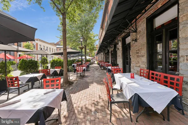 $2,700 | 220 North St Asaph Street, Unit A, Alexandria, VA 22314