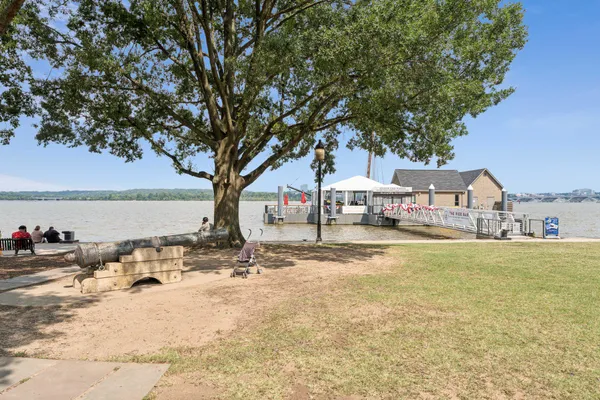$2,700 | 220 North St Asaph Street, Unit A, Alexandria, VA 22314