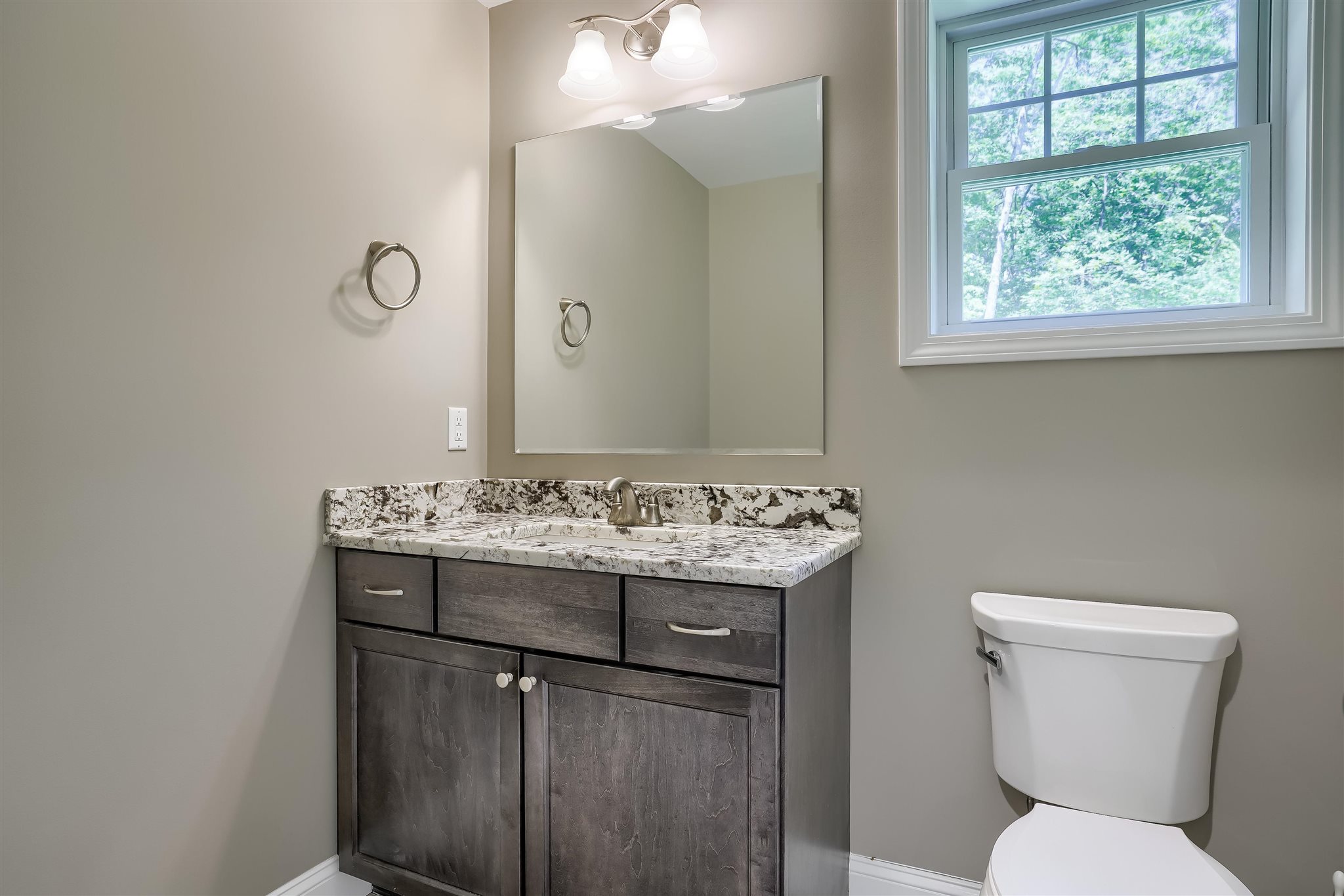 29 3rd Street Windham, NH 03087 - Photo 8 of 25