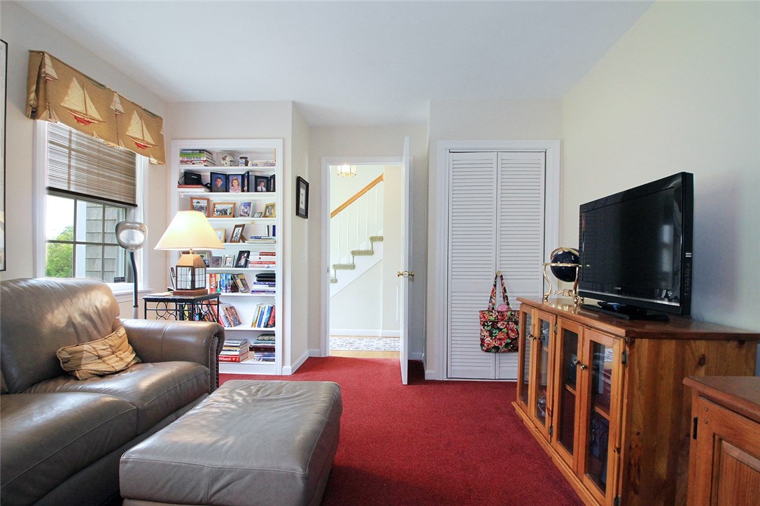 105 Wapping Road Portsmouth, RI 02871 - Photo 22 of 37 Gallery Image 22