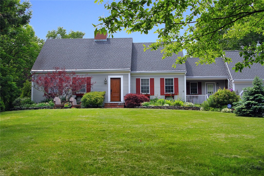 105 Wapping Road Portsmouth, RI 02871 - Photo 8 of 37 Gallery Image 8