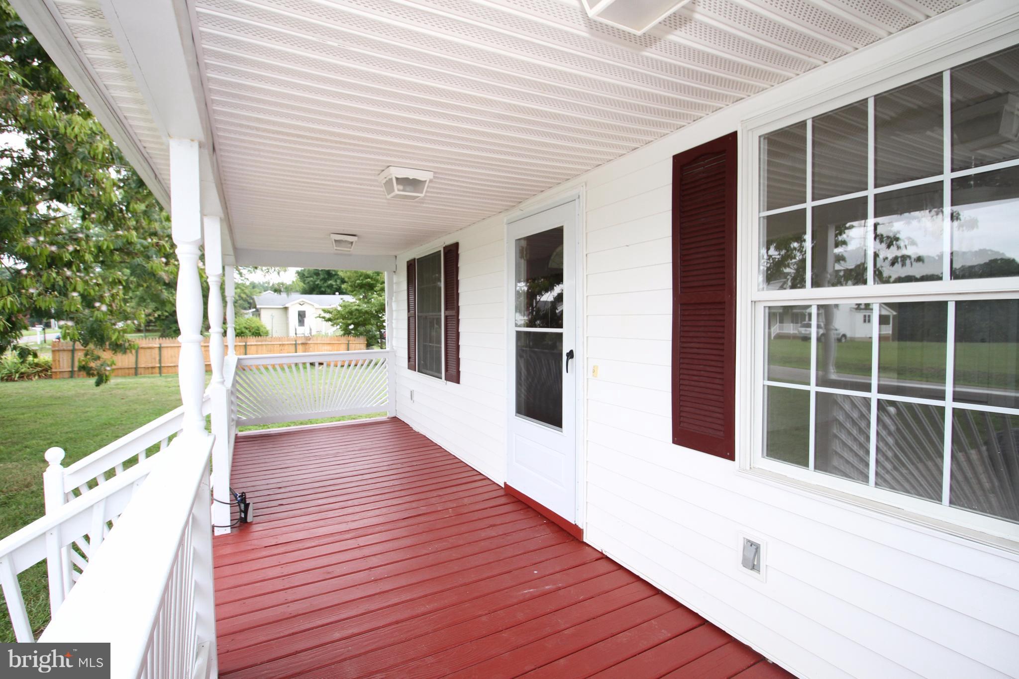 7124 Margo Road Spotsylvania, VA 22551 - Photo 2 of 30 Beautiful Porch