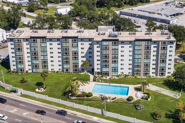 $155,000 | 1776 6th Street Northwest, Unit 305, Winter Haven, FL 33881