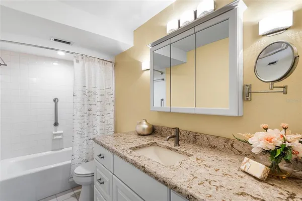 $155,000 | 1776 6th Street Northwest, Unit 305, Winter Haven, FL 33881