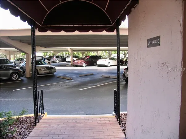 $155,000 | 1776 6th Street Northwest, Unit 305, Winter Haven, FL 33881