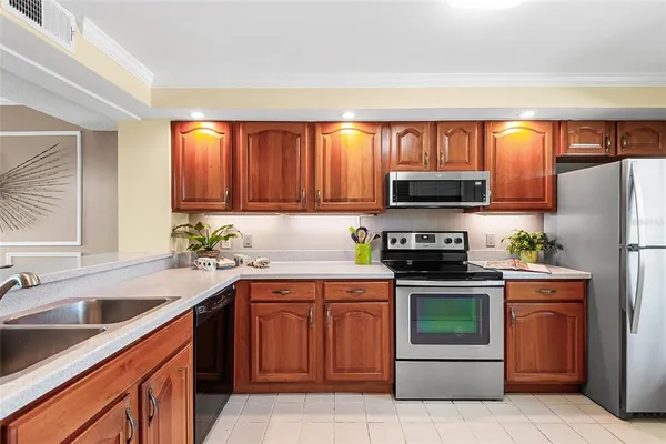 $155,000 | 1776 6th Street Northwest, Unit 305, Winter Haven, FL 33881