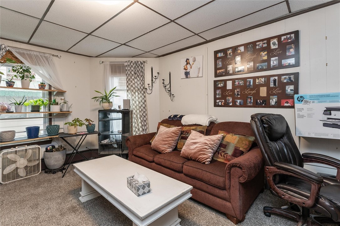 807 Ave D Rochester, NY 14621 - Photo 16 of 24