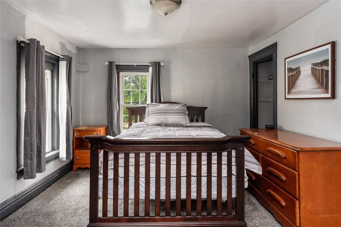 807 Ave D Rochester, NY 14621 - Photo 21 of 24